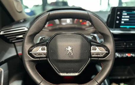 Peugeot 2008 II, 2024 год, 1 709 999 рублей, 10 фотография