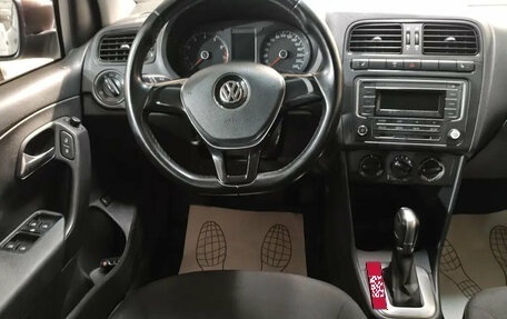 Volkswagen Polo VI (EU Market), 2017 год, 1 150 000 рублей, 11 фотография