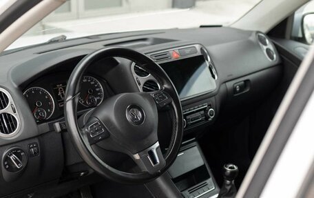Volkswagen Tiguan I, 2010 год, 980 000 рублей, 11 фотография