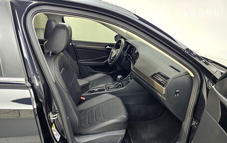 Volkswagen Jetta VII, 2023 год, 8 фотография