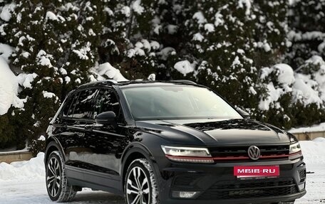 Volkswagen Tiguan II, 2018 год, 3 100 000 рублей, 2 фотография