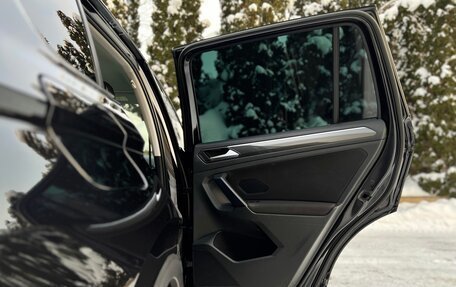 Volkswagen Tiguan II, 2018 год, 3 100 000 рублей, 18 фотография