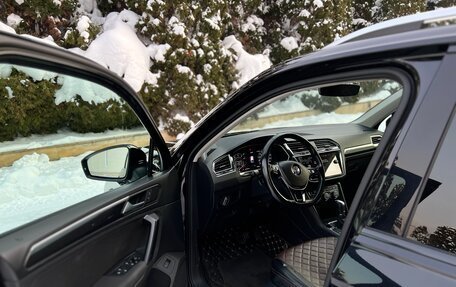 Volkswagen Tiguan II, 2018 год, 3 100 000 рублей, 20 фотография