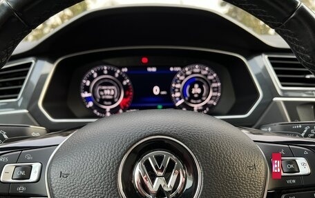 Volkswagen Tiguan II, 2018 год, 3 100 000 рублей, 22 фотография