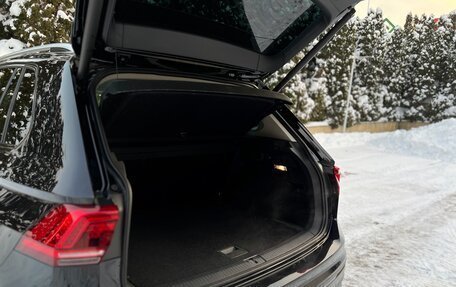 Volkswagen Tiguan II, 2018 год, 3 100 000 рублей, 38 фотография