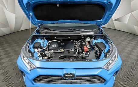 Toyota RAV4, 2020 год, 2 990 000 рублей, 11 фотография