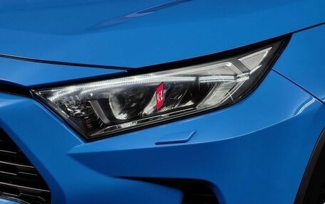 Toyota RAV4, 2020 год, 2 990 000 рублей, 10 фотография