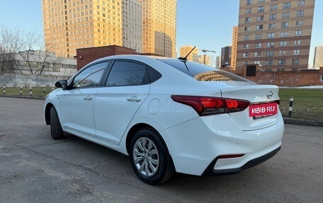 Hyundai Solaris II рестайлинг, 2017 год, 1 600 000 рублей, 10 фотография