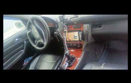 Mercedes-Benz C-Класс, 2001 год, 230 000 рублей, 8 фотография