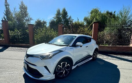 Toyota C-HR I рестайлинг, 2018 год, 1 980 000 рублей, 2 фотография