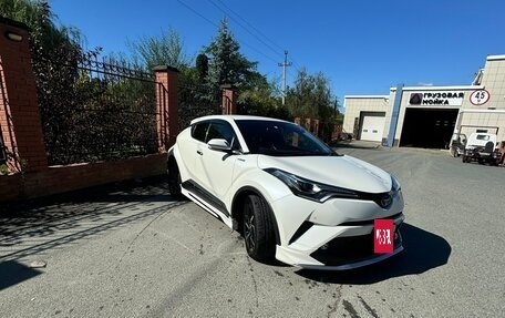 Toyota C-HR I рестайлинг, 2018 год, 1 980 000 рублей, 3 фотография