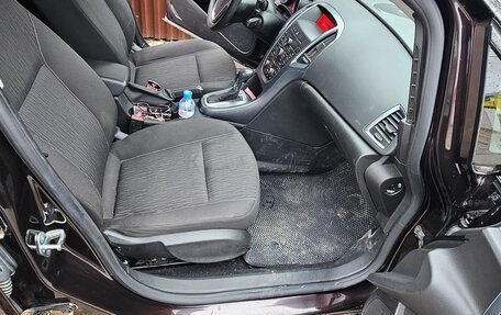 Opel Astra J, 2013 год, 870 000 рублей, 7 фотография