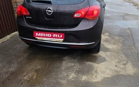 Opel Astra J, 2013 год, 870 000 рублей, 5 фотография