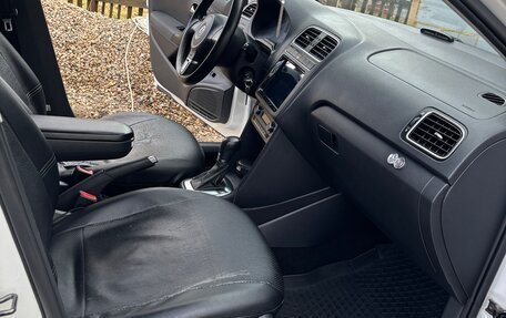 Volkswagen Polo VI (EU Market), 2012 год, 870 000 рублей, 28 фотография