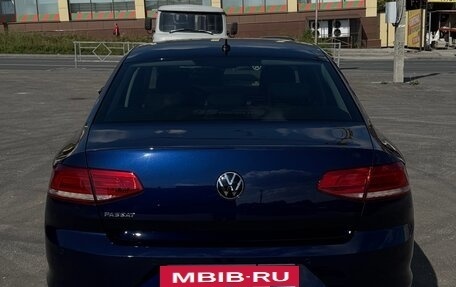 Volkswagen Passat B8 рестайлинг, 2019 год, 2 700 000 рублей, 6 фотография