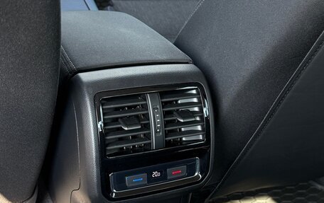 Volkswagen Passat B8 рестайлинг, 2019 год, 2 700 000 рублей, 17 фотография