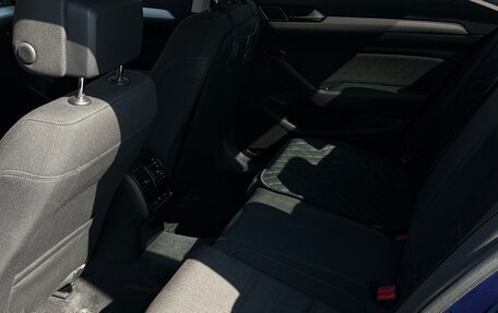 Volkswagen Passat B8 рестайлинг, 2019 год, 2 700 000 рублей, 16 фотография