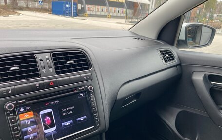 Volkswagen Polo VI (EU Market), 2015 год, 1 260 000 рублей, 27 фотография