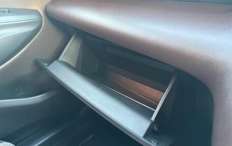 Toyota Yaris Cross, 2021 год, 1 320 000 рублей, 17 фотография