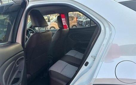 Toyota Yaris Cross, 2021 год, 1 320 000 рублей, 20 фотография