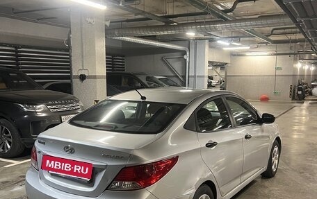 Hyundai Solaris II рестайлинг, 2012 год, 580 000 рублей, 3 фотография
