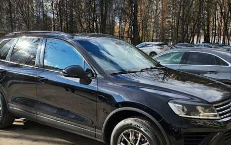 Volkswagen Touareg III, 2016 год, 3 300 000 рублей, 8 фотография