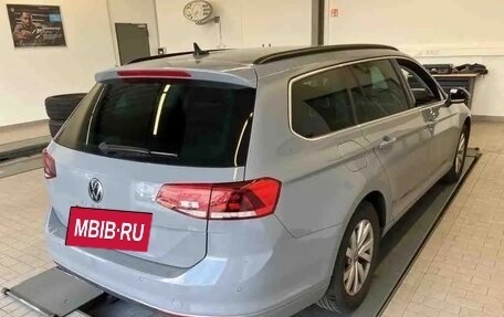 Volkswagen Passat B8 рестайлинг, 2021 год, 2 092 000 рублей, 2 фотография