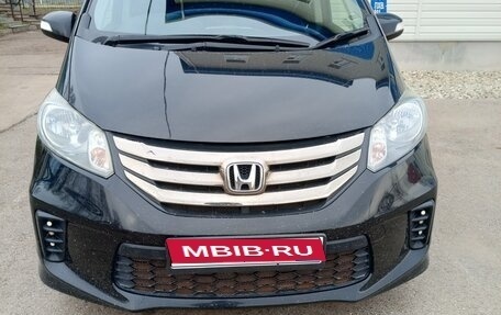 Honda Freed I, 2014 год, 1 300 000 рублей, 1 фотография
