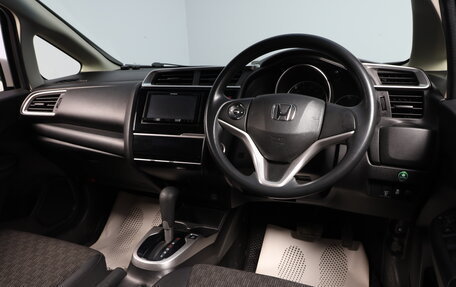 Honda Fit III, 2017 год, 1 279 000 рублей, 10 фотография