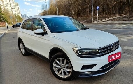 Volkswagen Tiguan II, 2018 год, 3 000 000 рублей, 1 фотография