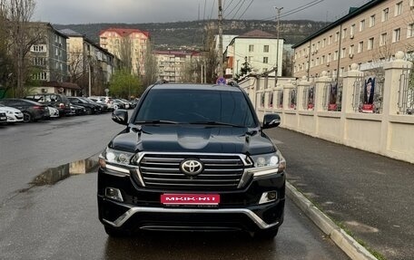 Toyota Land Cruiser 200, 2015 год, 4 400 000 рублей, 1 фотография