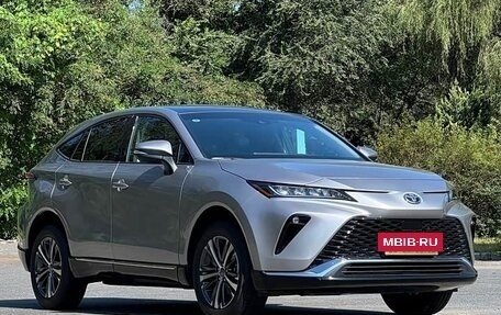 Toyota Venza, 2024 год, 4 000 009 рублей, 3 фотография