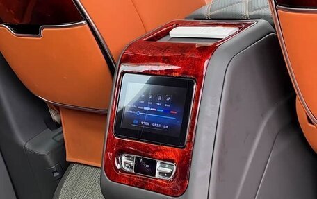 Mercedes-Benz V-Класс, 2023 год, 20 фотография