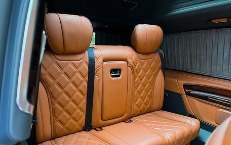 Mercedes-Benz V-Класс, 2023 год, 27 фотография