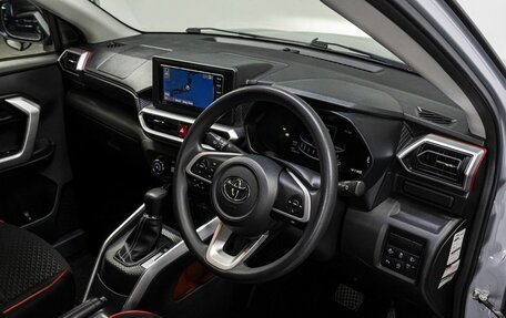 Toyota Raize I, 2020 год, 1 375 000 рублей, 10 фотография