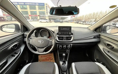 Toyota Yaris XP150 рестайлинг, 2021 год, 980 000 рублей, 7 фотография