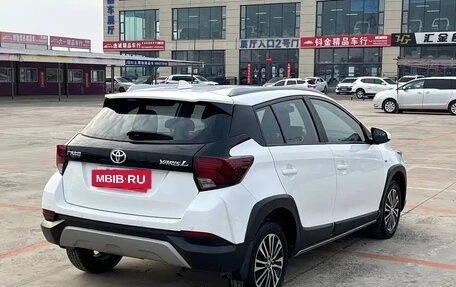 Toyota Yaris XP150 рестайлинг, 2021 год, 980 000 рублей, 4 фотография