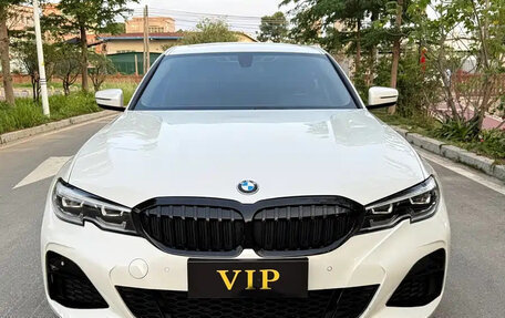 BMW 3 серия, 2022 год, 2 400 000 рублей, 2 фотография