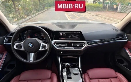 BMW 3 серия, 2022 год, 2 400 000 рублей, 8 фотография