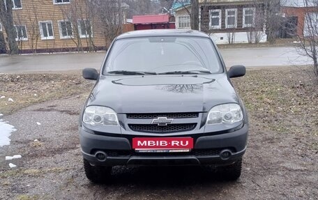 Chevrolet Niva I рестайлинг, 2011 год, 480 000 рублей, 3 фотография