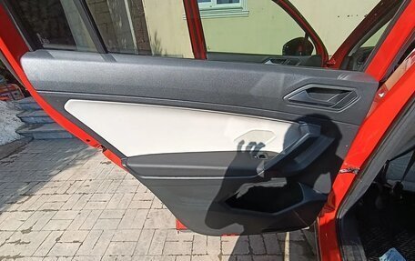 Volkswagen Tiguan II, 2019 год, 2 350 000 рублей, 5 фотография