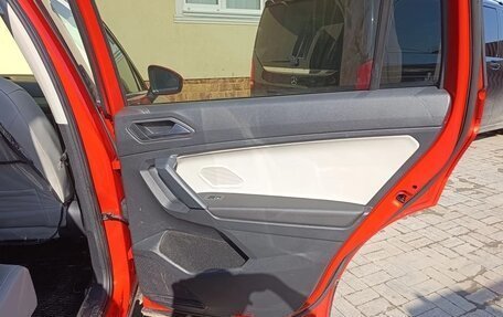 Volkswagen Tiguan II, 2019 год, 2 350 000 рублей, 12 фотография