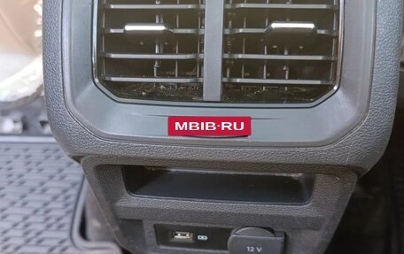 Volkswagen Tiguan II, 2019 год, 2 350 000 рублей, 8 фотография