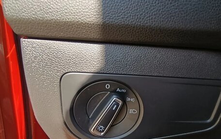 Volkswagen Tiguan II, 2019 год, 2 350 000 рублей, 10 фотография