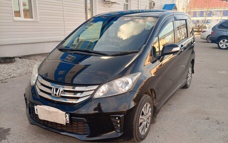 Honda Freed I, 2014 год, 1 300 000 рублей, 2 фотография