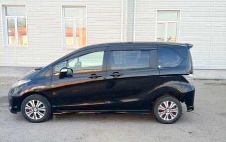 Honda Freed I, 2014 год, 1 300 000 рублей, 3 фотография