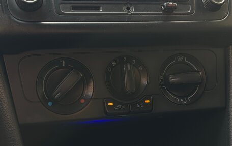 Volkswagen Polo VI (EU Market), 2015 год, 700 000 рублей, 20 фотография