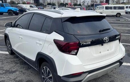 Toyota Yaris XP150 рестайлинг, 2022 год, 1 160 000 рублей, 5 фотография