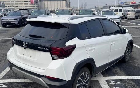 Toyota Yaris XP150 рестайлинг, 2022 год, 1 160 000 рублей, 7 фотография