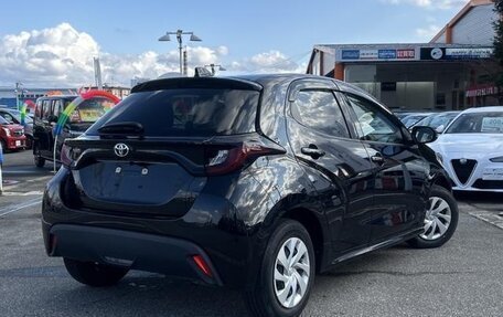 Toyota Yaris, 2022 год, 805 000 рублей, 6 фотография